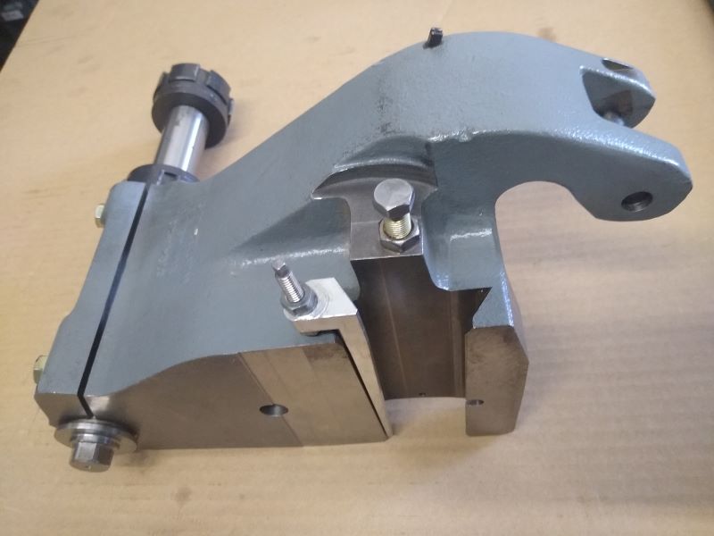 Swing Arm Assembly for Davenport Thread Roll Attachment